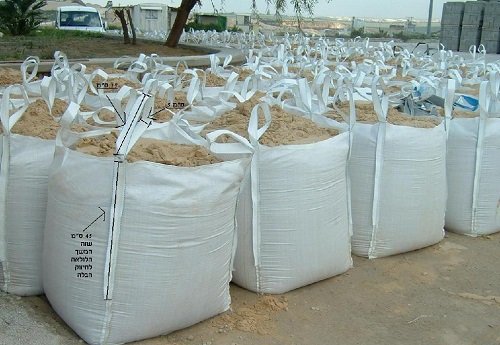 吨袋运送泥沙